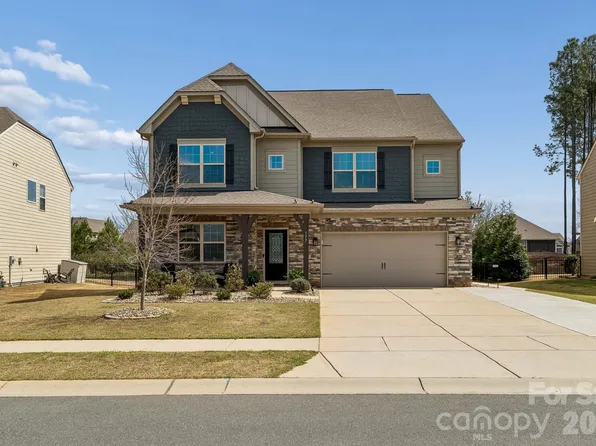 177 Falls Cove Dr, Troutman, NC 28166