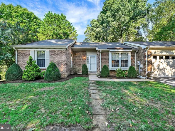 1012 Mastline Dr, Annapolis, MD 21401