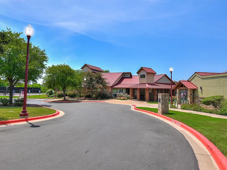 2311 Dillon Pond Ln #A — Photo 24