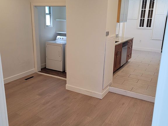 2nd image of 577 E 5th Ave #4