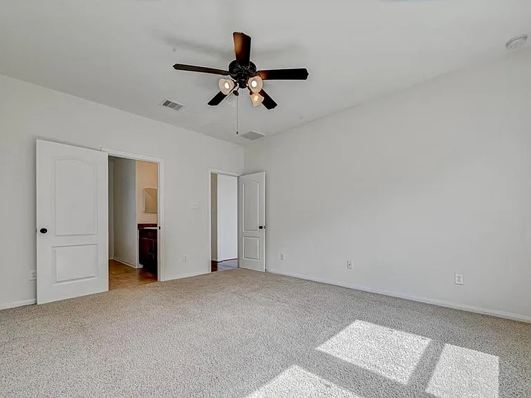 11 Sagamore Ridge Pl — Photo 28