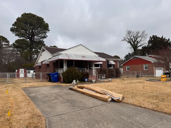 916 Warfield Dr, Portsmouth, VA 23701