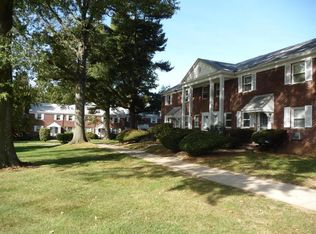 111 Manor Dr, Red Bank, NJ 07701