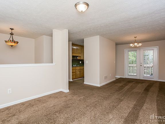 2nd image of 400 Christian Woods Dr