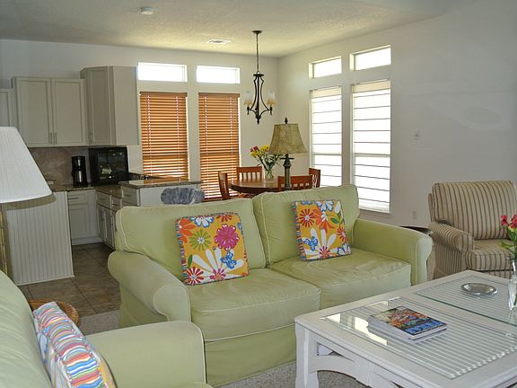 3rd image of 2672 W Bayshore Dr