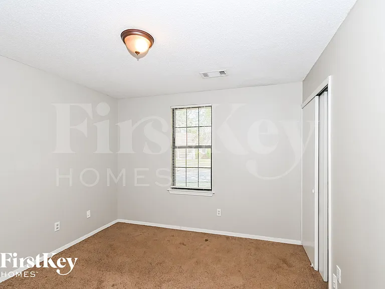 5765 Ashridge Pl — Photo 13