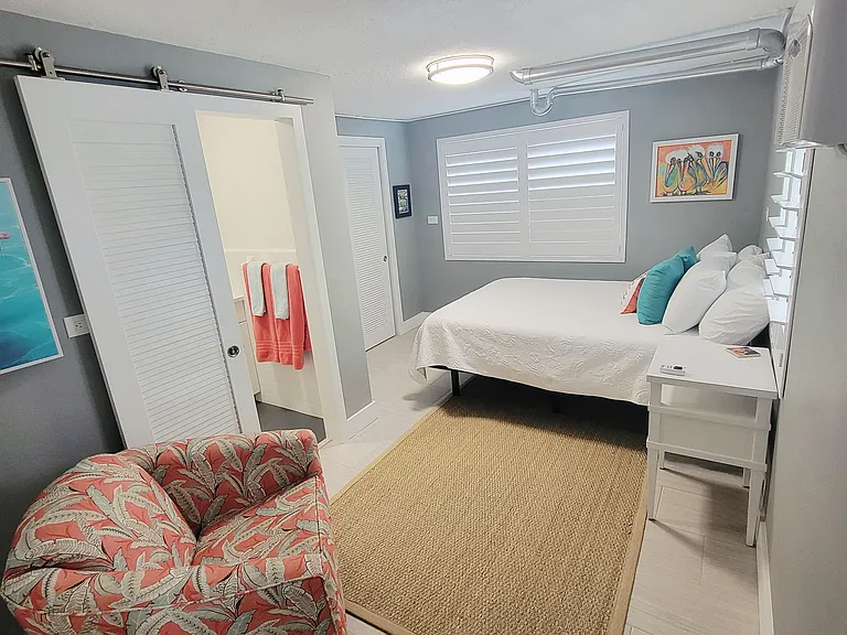N Coconut Palm Blvd — Photo 23