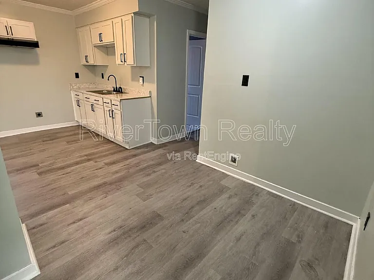 2250 Stovall Ave — Photo 6