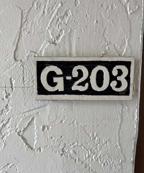 8309 SW 142nd Ave #G203 — Photo 2
