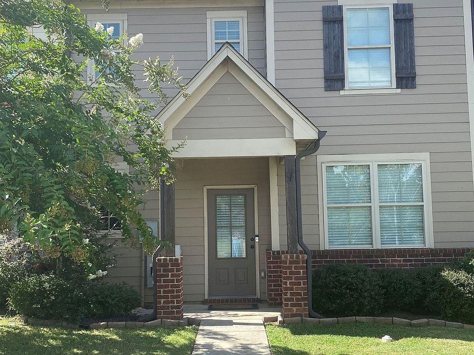 1st image of 181 The Heights Dr