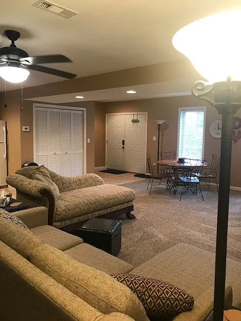 49 Melrose Dr — Photo 3