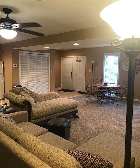 49 Melrose Dr — Photo 3