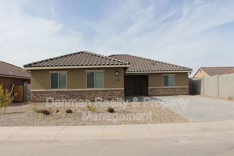 1552 E Inouye Dr