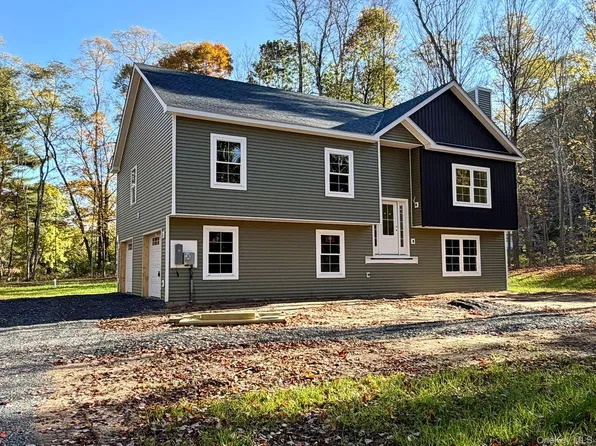 2 James Place, Port Jervis, NY 12771