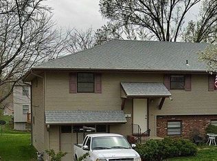 9119 W 78th St, Overland Park, KS 66204
