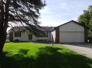 3725 E Stanton Rd, Leesburg, IN 46538