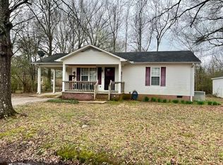 200 Cromwell St, Savannah, TN 38372