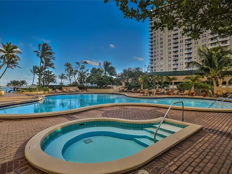 520 Brickell Key Dr #A1005 — Photo 34