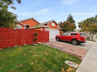 808 Fall River Dr, Modesto, CA 95351