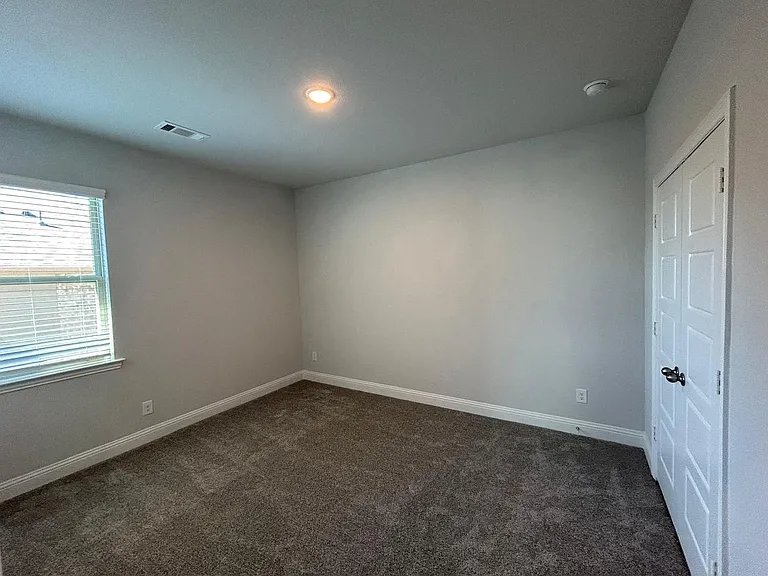 9008 Guadalupe St — Photo 5