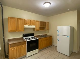 136 Woodlawn Ave FLOOR 1, Jersey City, NJ 07305