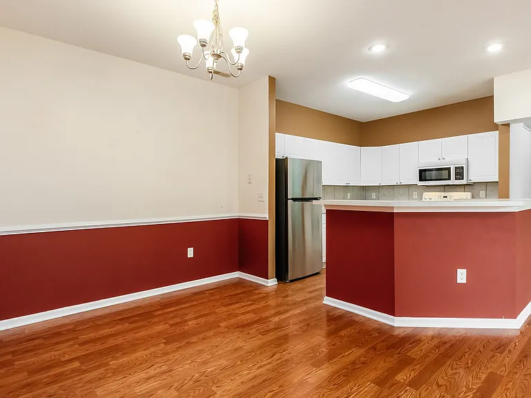 8057 Cranes Crossing Dr — Photo 13
