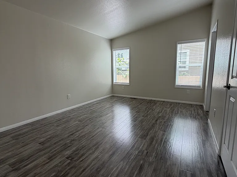 1225 Oceanside Blvd #139 — Photo 3