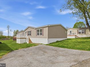 216 Michael Rd, Honey Brook, PA 19344