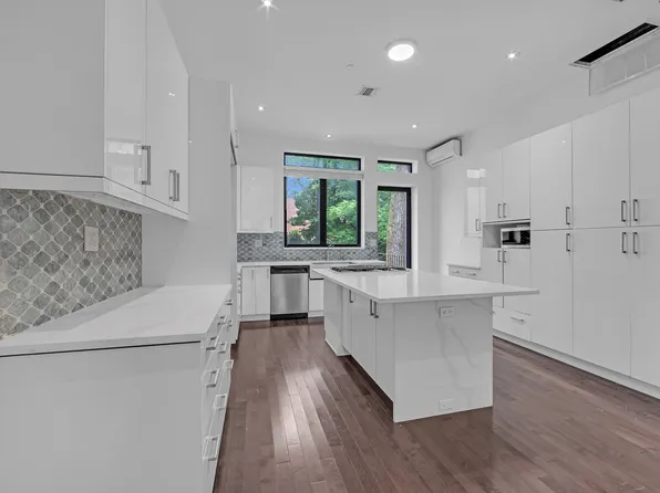 2040 Madison Avenue image 3 of 32