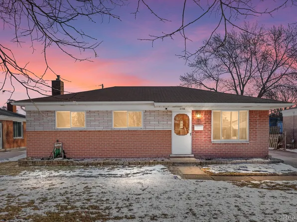 31158 Gardendale Dr, Warren, MI 48088