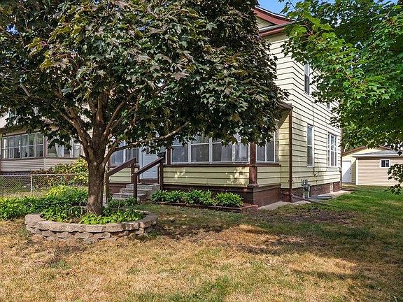 3rd image of 3529 4th Ave S