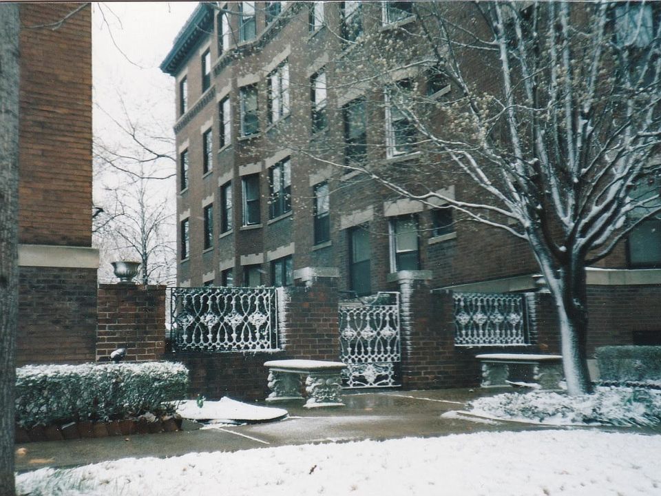 1st image of 484 Lake Ave Unit 2