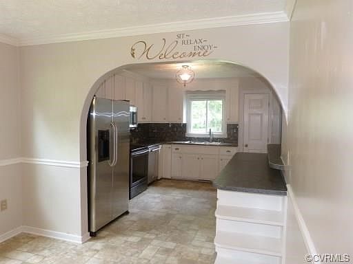 Dining Room looking into kitchen