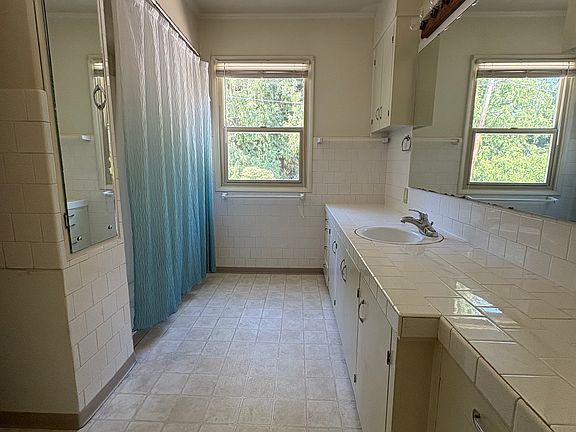 5th image of 1196 Juniper Ave