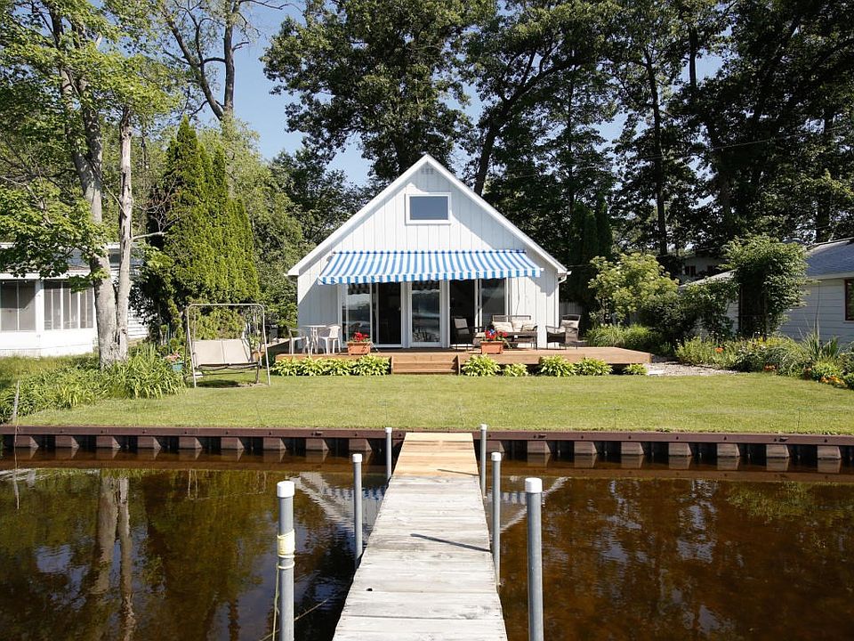 11007 pennock ln-103