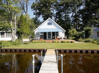 11007 Pennock Ln, Delton, MI