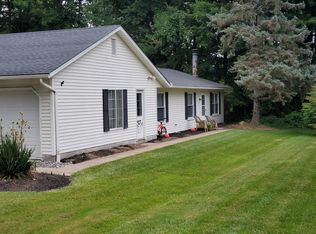 30 Bowhall Rd, Painesville, OH 44077