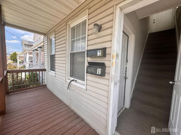 610 Cortlandt St, Perth Amboy, NJ 08861
