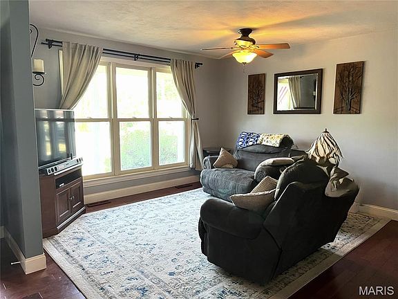 4th image of 5213 Jerome Dr