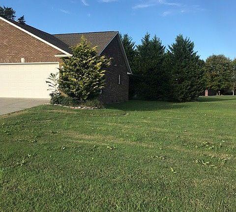 3rd image of 102 Heritage Crossing Dr