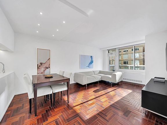 2nd image of 2373 Broadway APT 1134