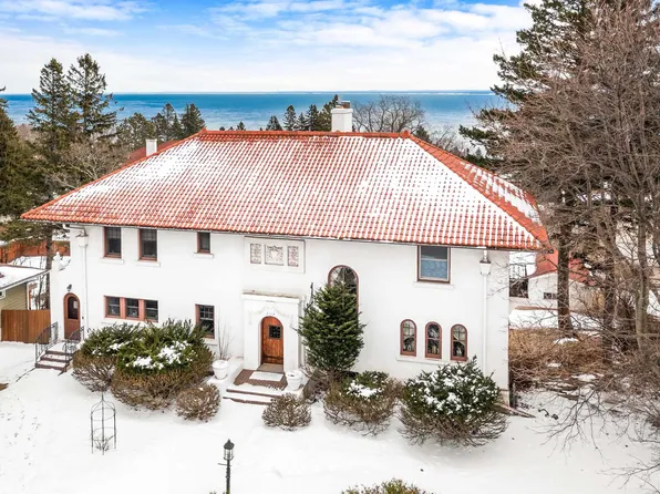 2514 E Superior St, Duluth, MN 55812