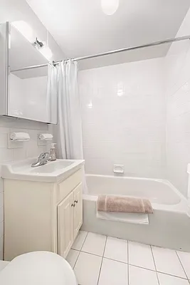 Rented by Sotheby's International Realty | media 9