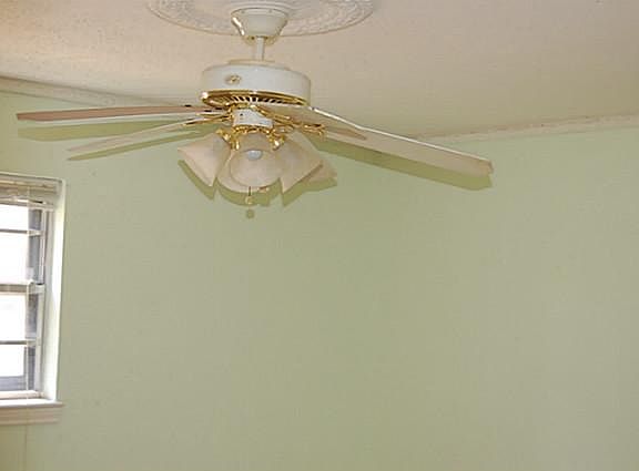 5th image of 1305 Bardfield Ave