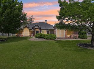 5510 Flagstick Dr, Granbury, TX 76049