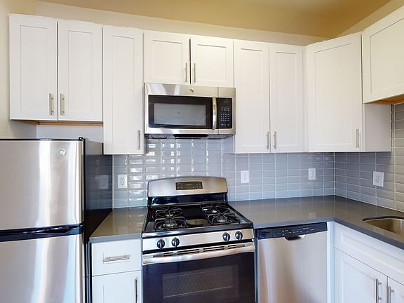 5th image of 940 Hayes St #12