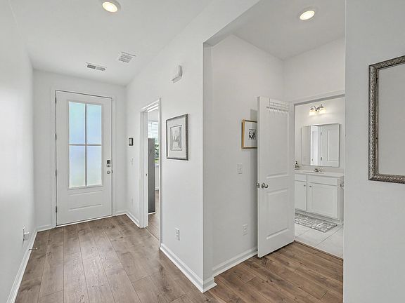3rd image of 136 Airy Dr
