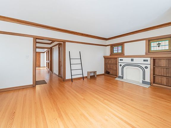 5th image of 1630 Highland Ave