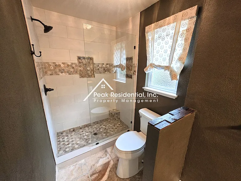 6249 Sunmist Way — Photo 24