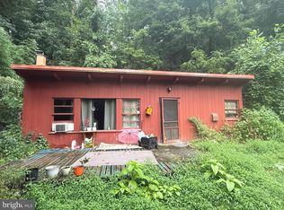 860 Conewago Ave, Manchester, PA 17345